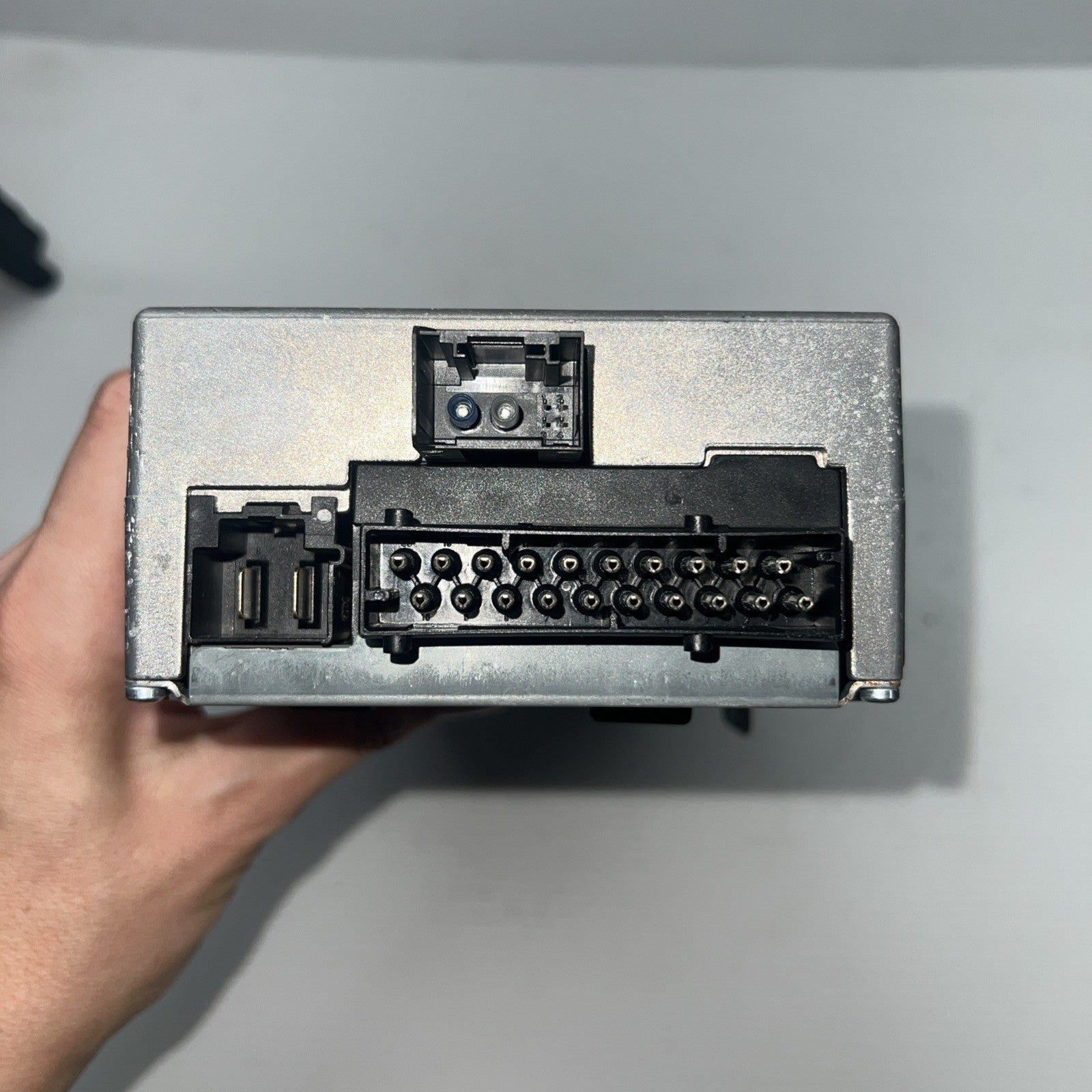 11-16 BMW 528i 535i 550i M5 F10 TOP HIFI HI-FI HARMAN BECKER AUDIO AMP AMPLIFIER