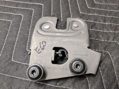 BMW E60/E90/E92 Folding Seat Latch Left Rear 52207112863