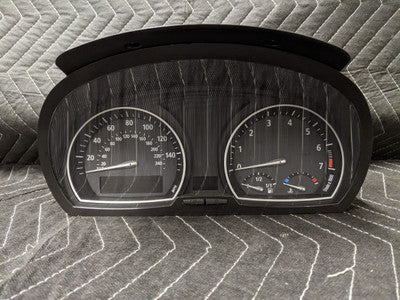 BMW E83 X3 Instrument Cluster Speedometer Odometer 62113414378
