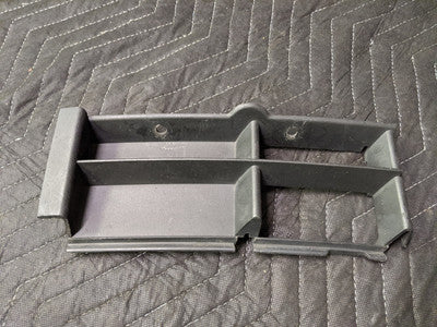 BMW E39 5-Series Front Bumper Grid Right Passenger 51118235640