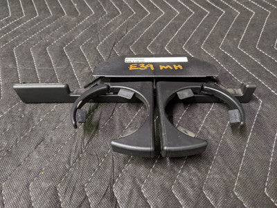 BMW E39 5-Series Front Can Cup Holder Schwarz 51168190205