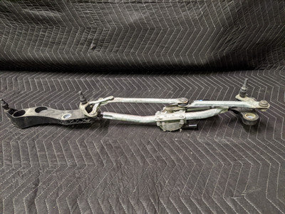 BMW E60 5-Series Windshield Wiper Assembly 7193995