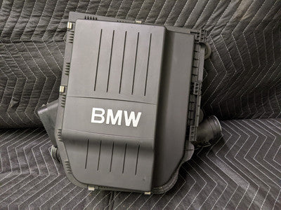 BMW E60 5-Series N54 Engine Intake Filter Housing 13717600031