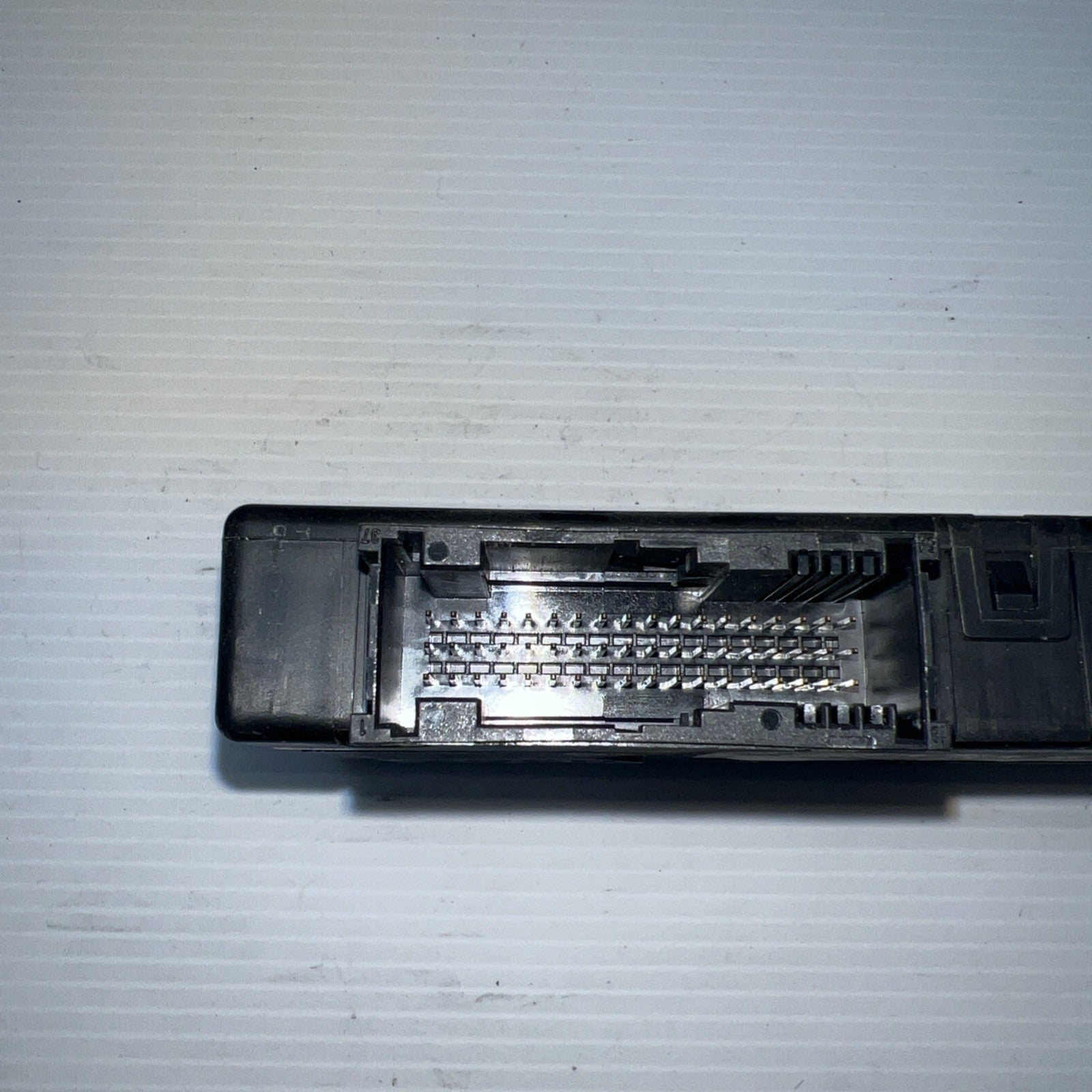 11-14 BMW F10 535I THEFT LOCKING GATEWAY MODULE COMPUTER ID 9266409