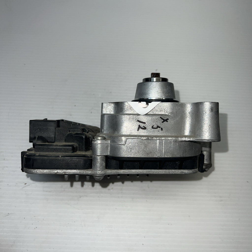 2012-2015 BMW X1 - Transfer CASE Motor / Module 7643762