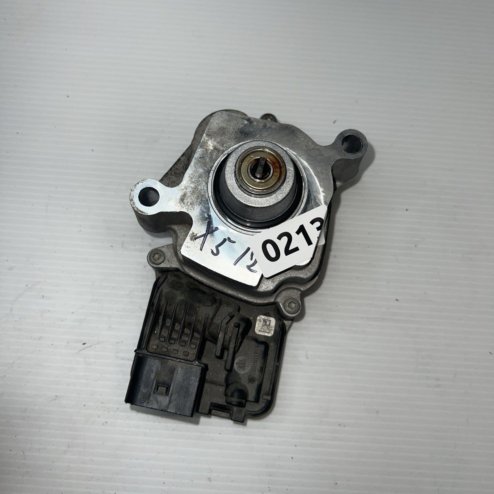 2012-2015 BMW X1 - Transfer CASE Motor / Module 7643762