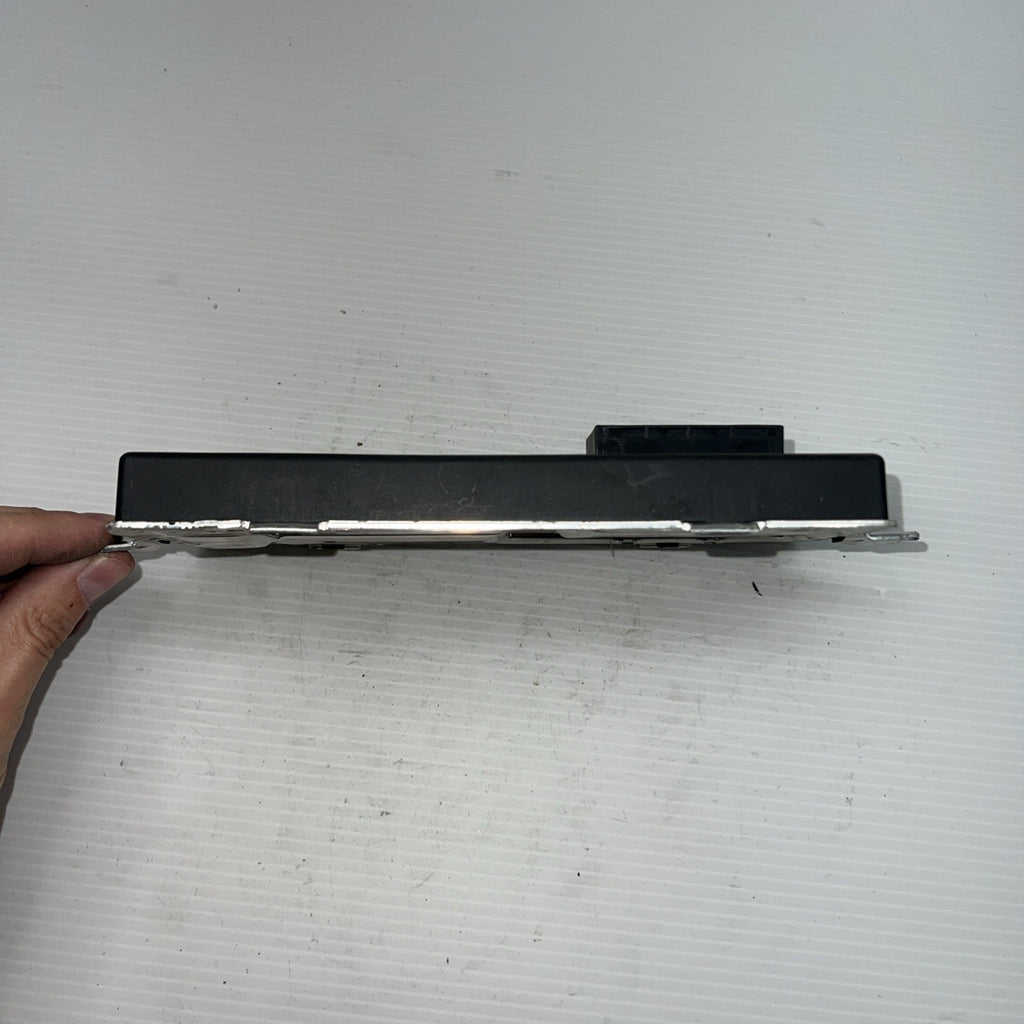 BMW E70 X5 (07-10) DYNAMIC DRIVE SUSPENSION MODULE OEM 6786139