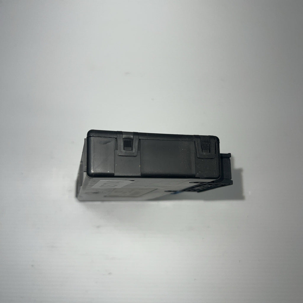 2010-2017 BMW 5 6 7  F01 F02 F06 F07 F10 F12 F13  CENTRAL GATEWAY CONTROL MODULE