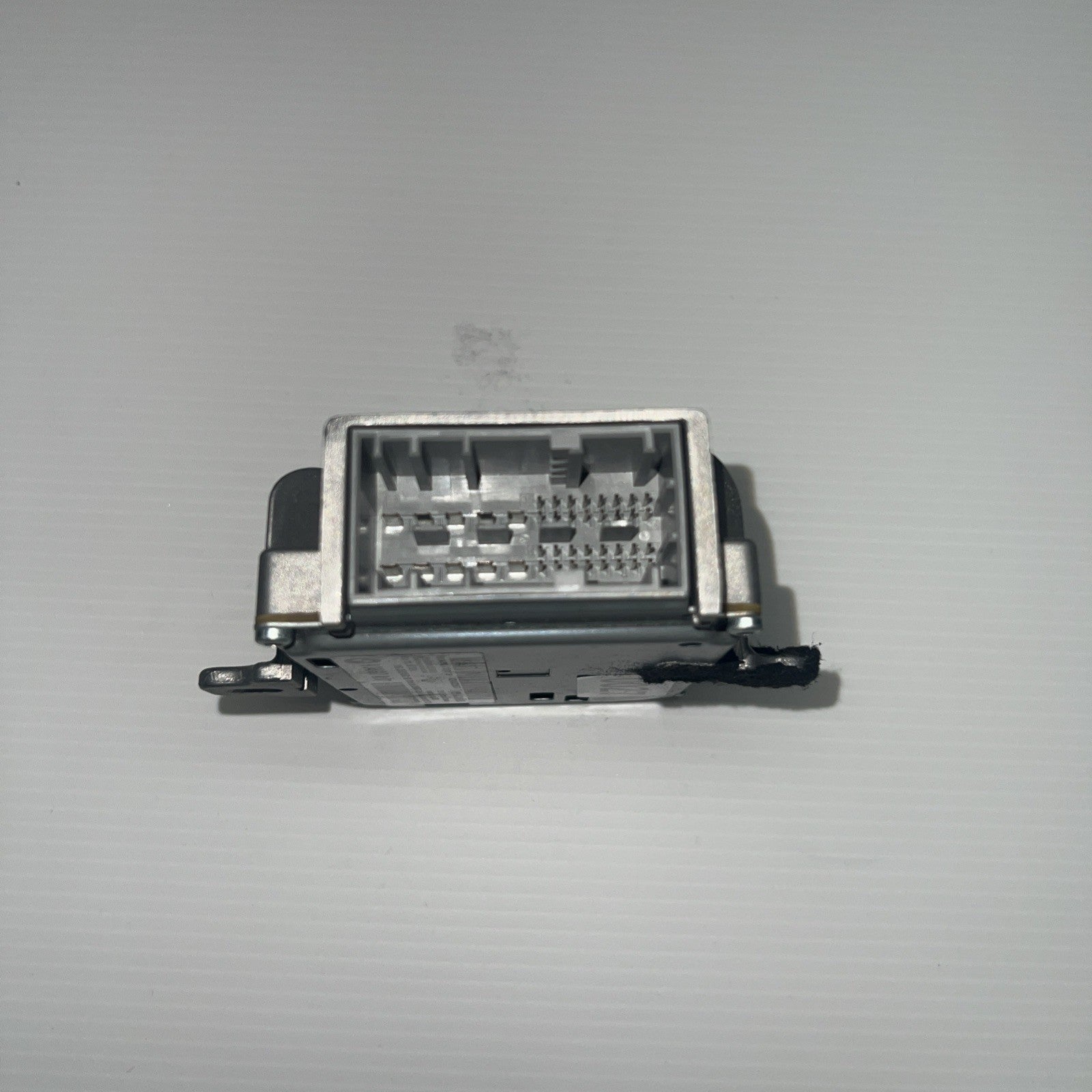 2011-2016 BMW F10 528i 535i 550i Harman Becker HS B101 AMP Amplifier 93433170