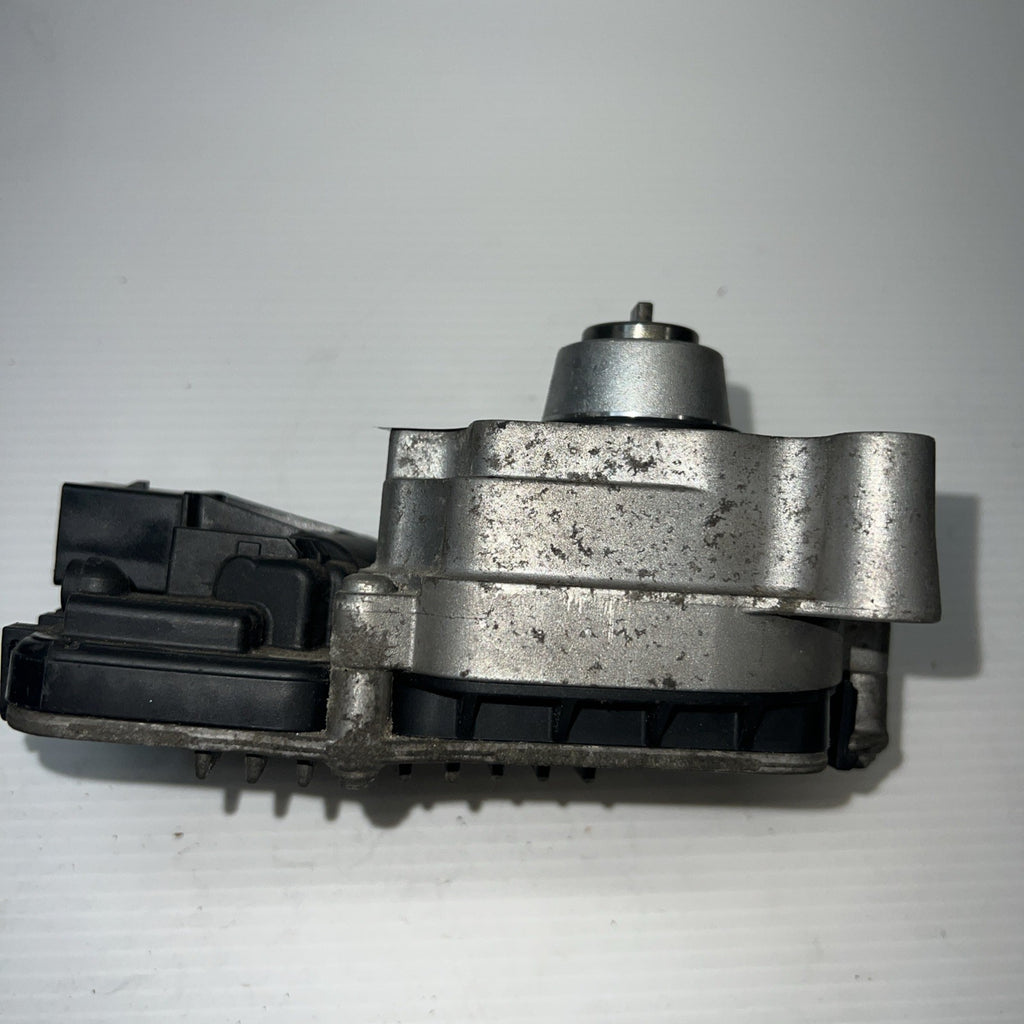 2012-2015 BMW X1 - Transfer CASE Motor / Module 7643762