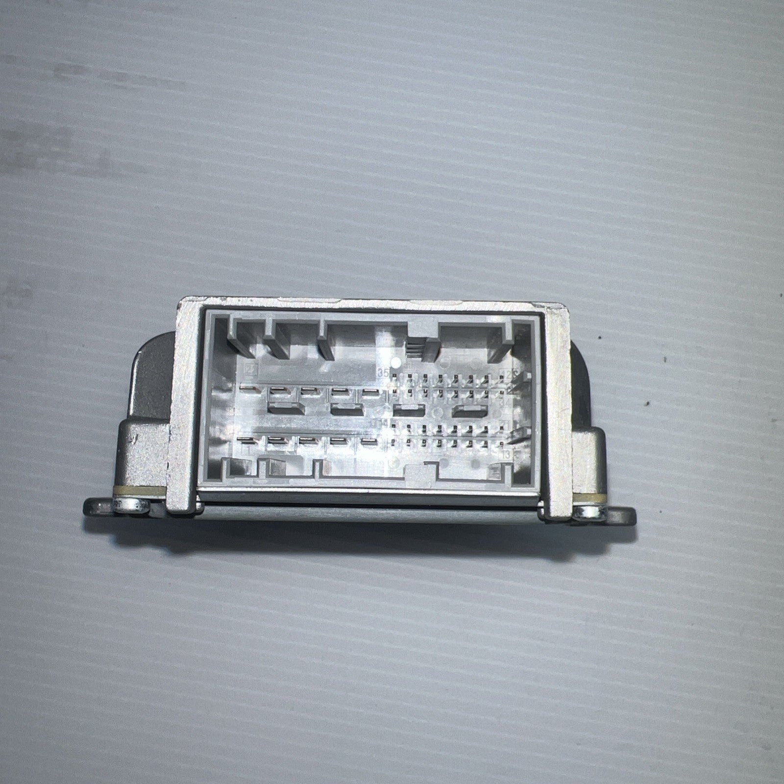 2011-2016 BMW F10 528i 535i 550i Harman Becker HS B101 AMP Amplifier 93394150