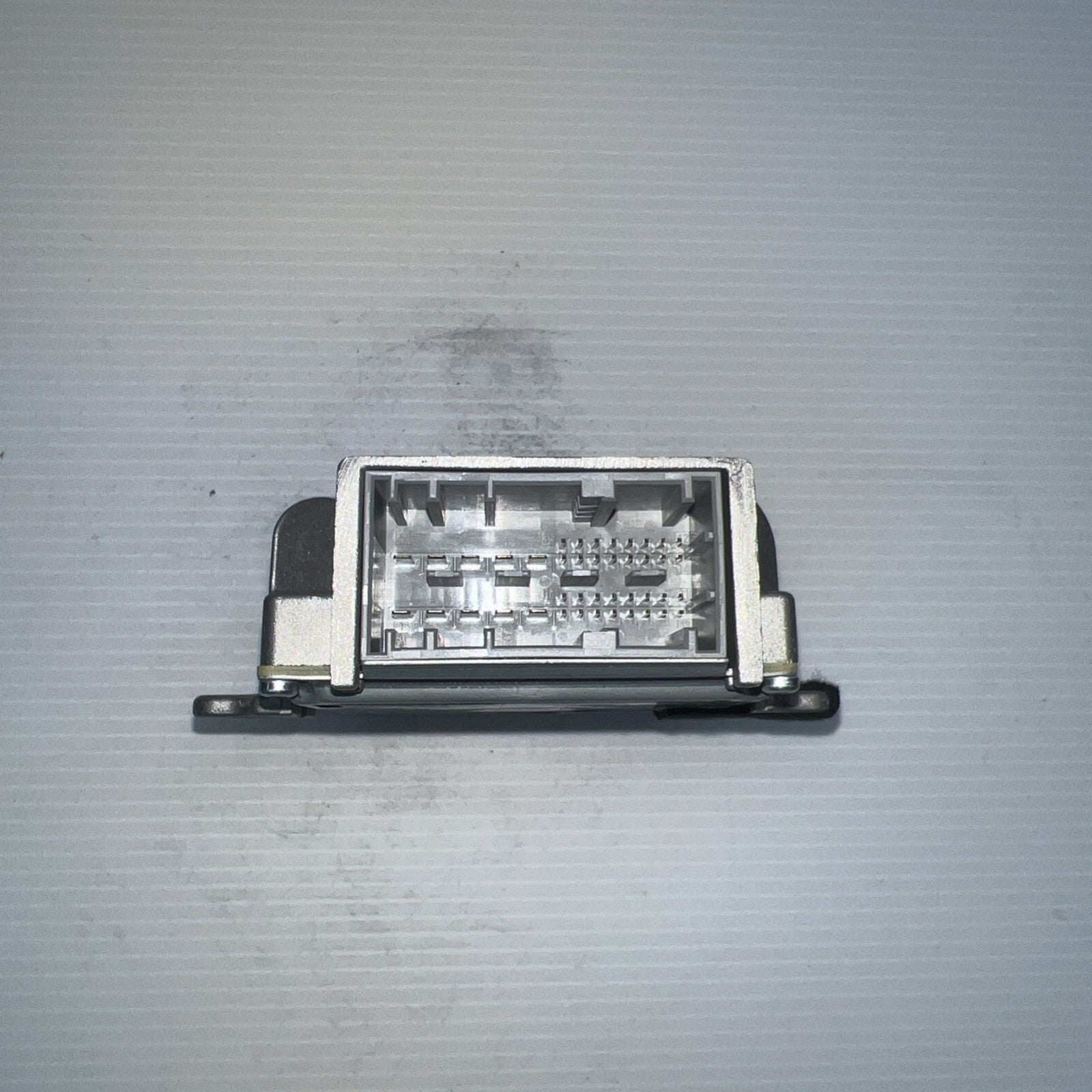 2011-2016 BMW F10 528i 535i 550i Harman Becker HS B101 AMP Amplifier 9352264 OEM