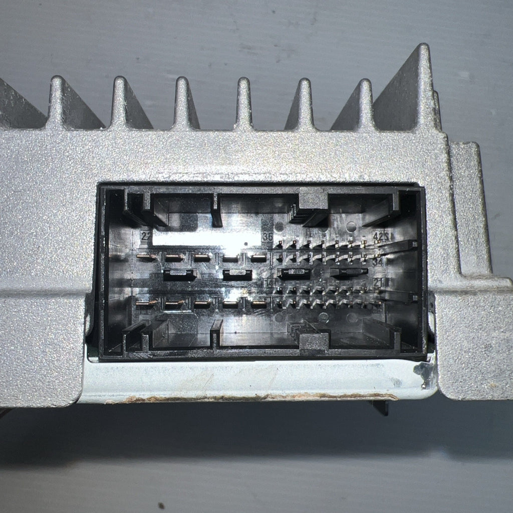 2012-2015 BMW 328i Radio Amplifier 9283511