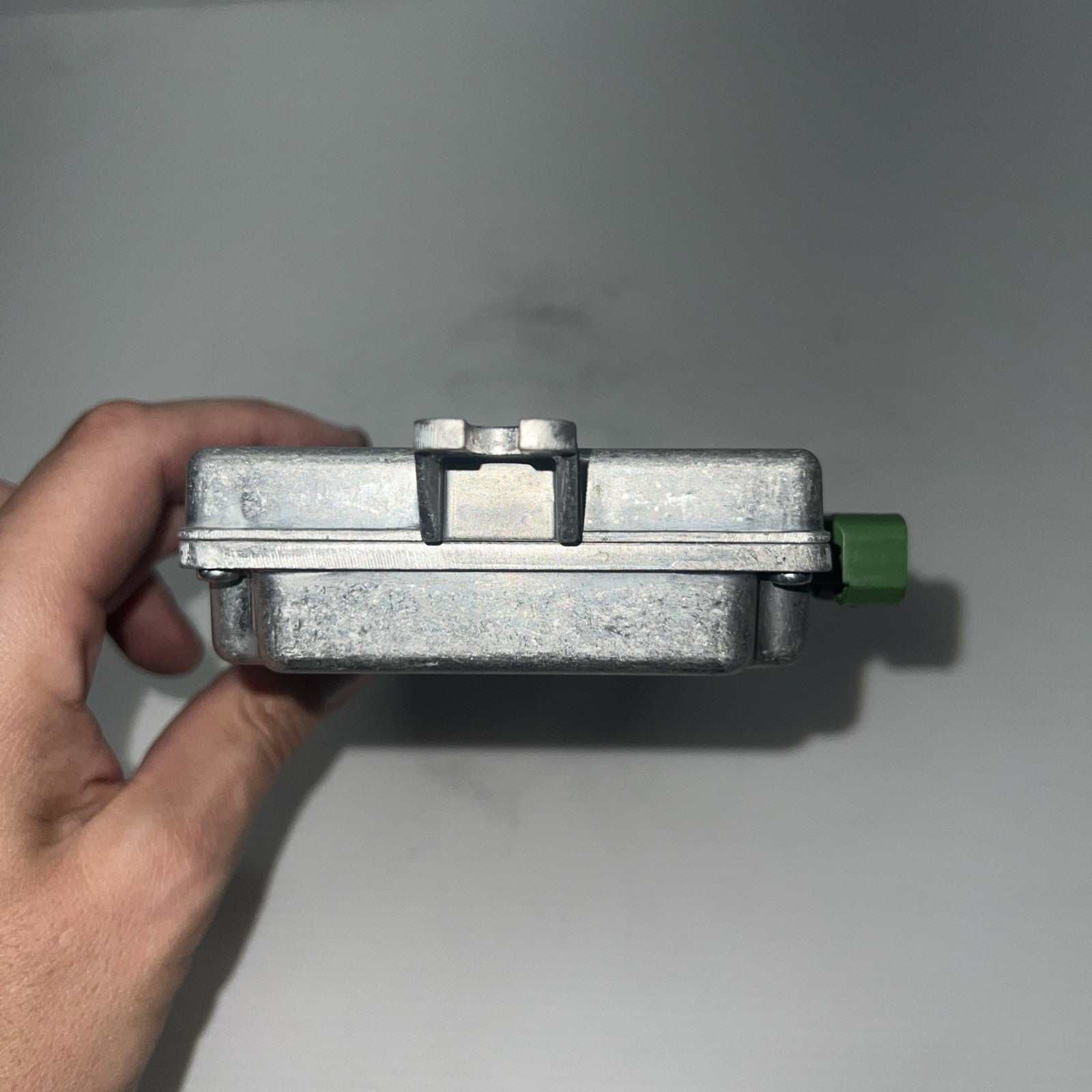 2011-2013 BMW F10 550Xi Top Rear View Camera Control Module 66.53-9282424-02 OEM