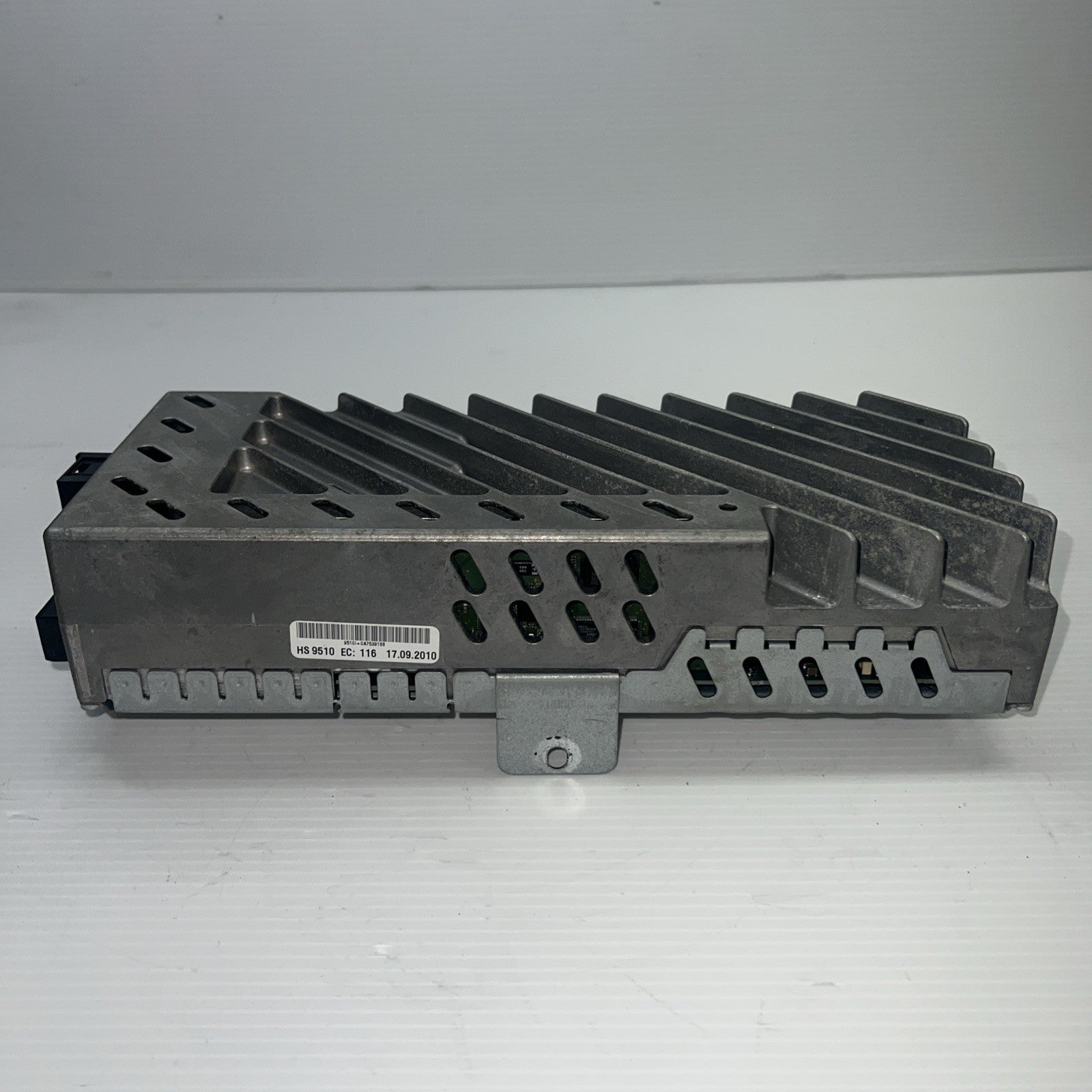 2011-2016 BMW F10 535Xi Harman/Becker Radio HIFI Audio Amplifier AMP 9243496 OEM