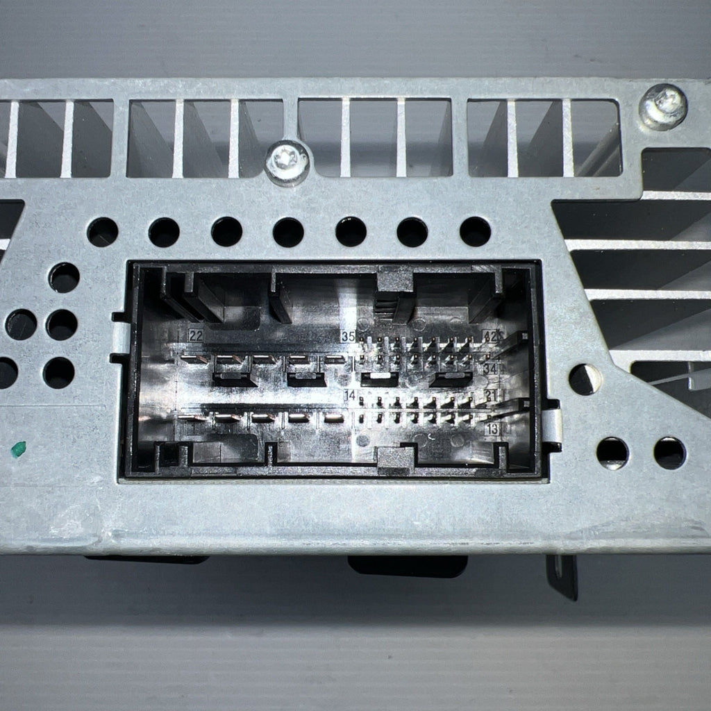 2011 - 2016 BMW F10 528i 535i 550i Stereo Audio Amplifier Amp OEM 9312592