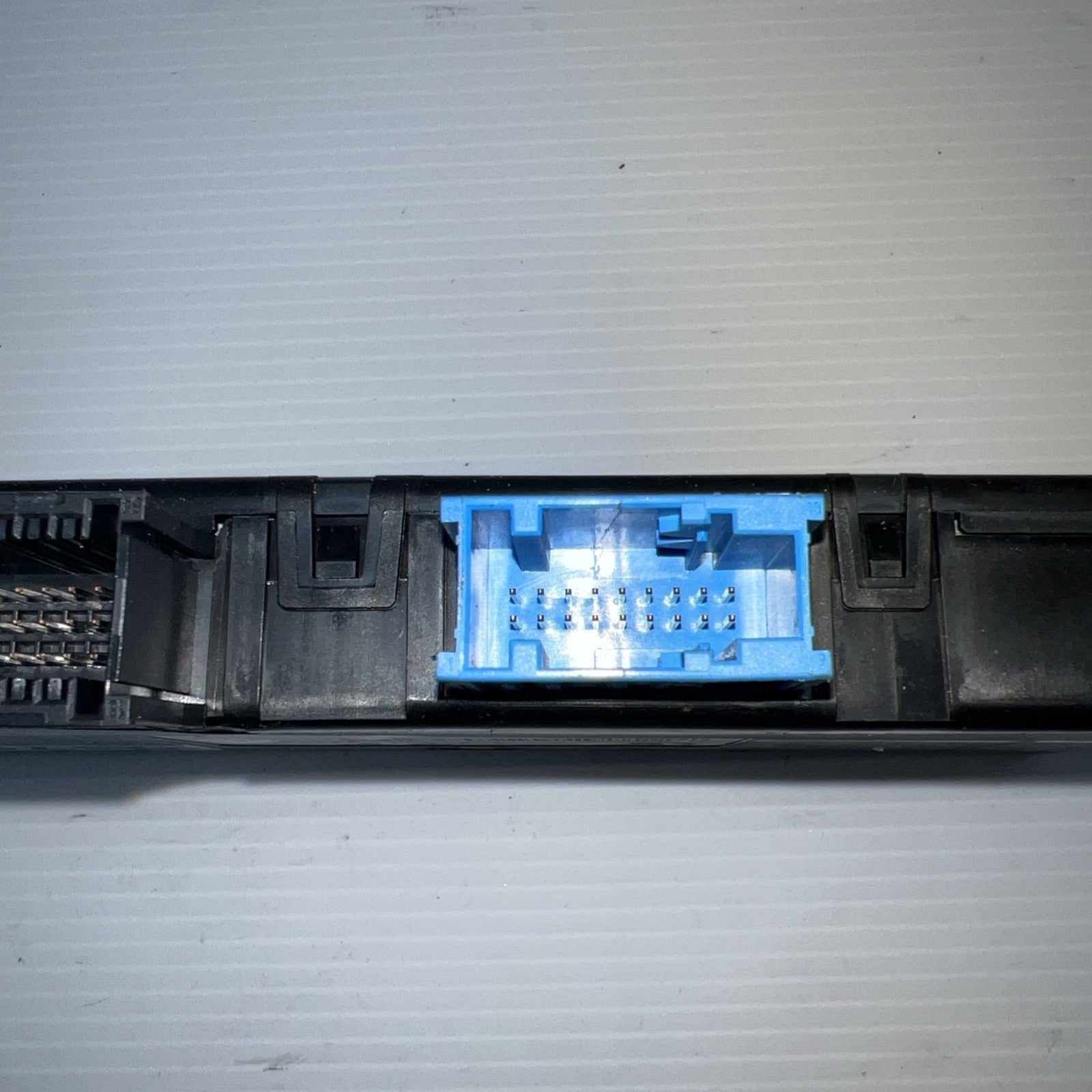 11-16 BMW F07 F10 F11 5-SERIES CENTRAL GATEWAY CONTROL MODULE 9299591 OEM