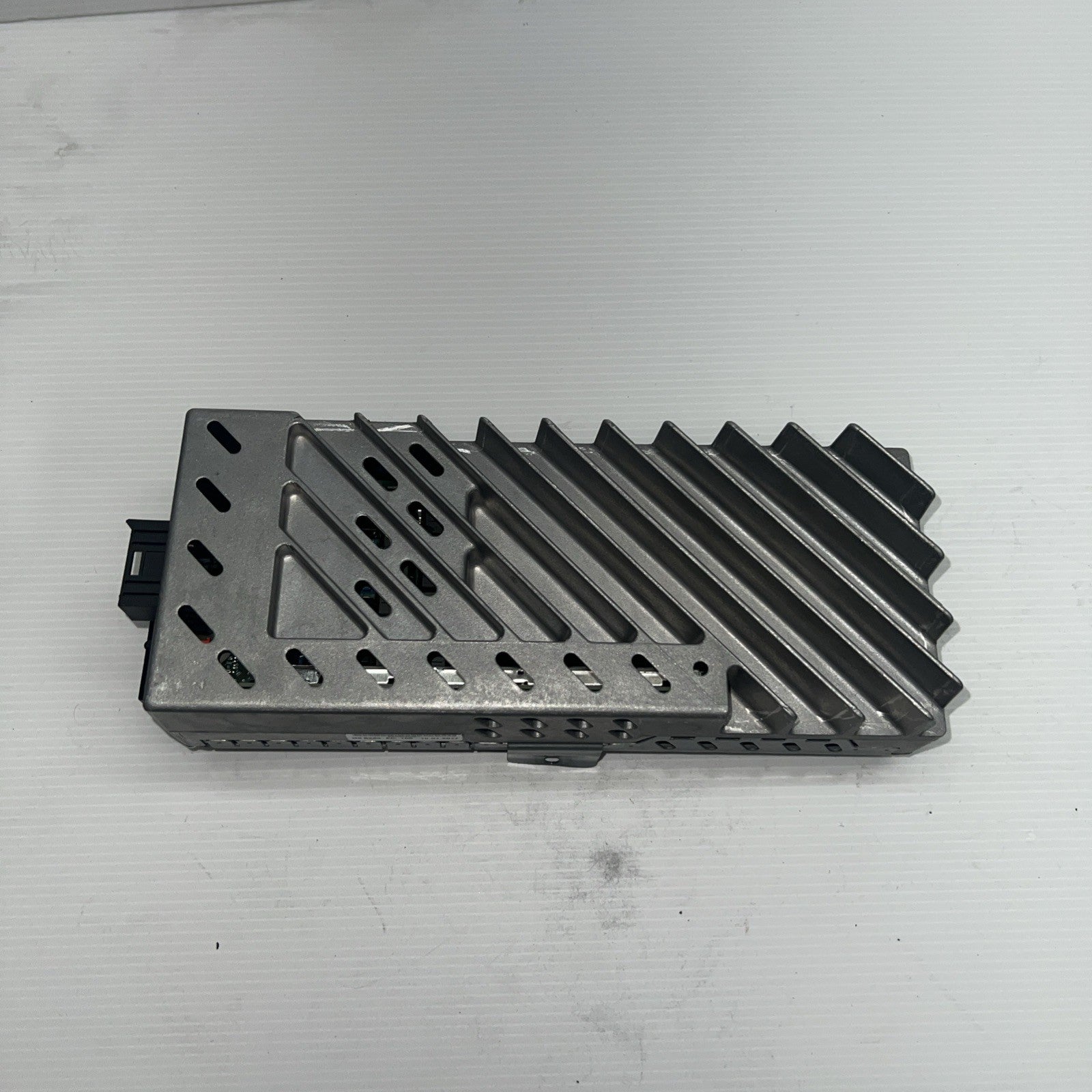 2014–2018 BMW M3 F80 Harman Becker Audio Amplifier AMP OEM 9393194 65129393194 