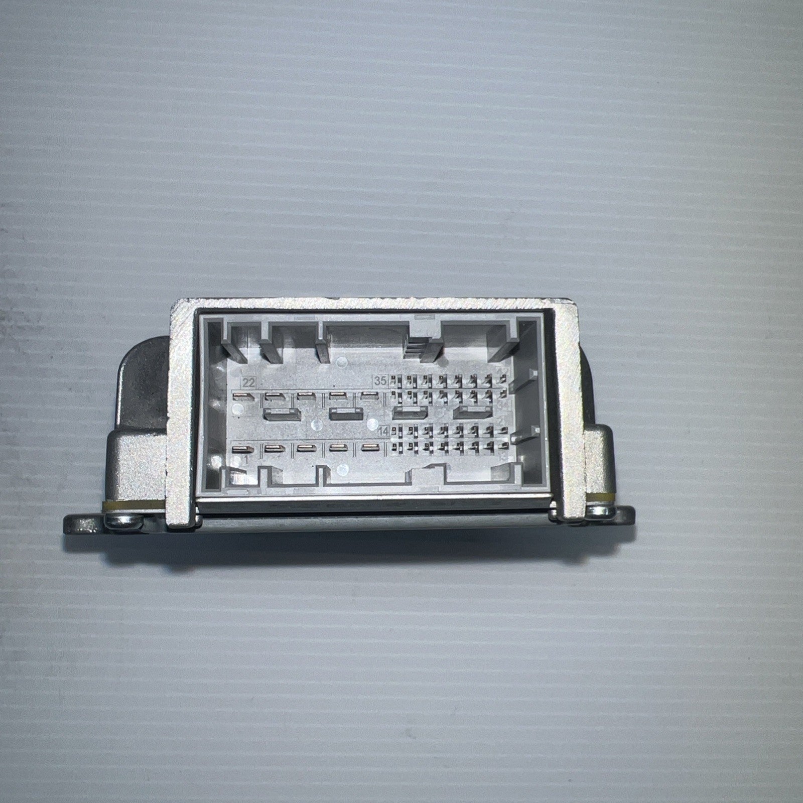 2011-2016 BMW F10 528i 535i 550i Harman Becker HS B101 AMP Amplifier OEM 2622504