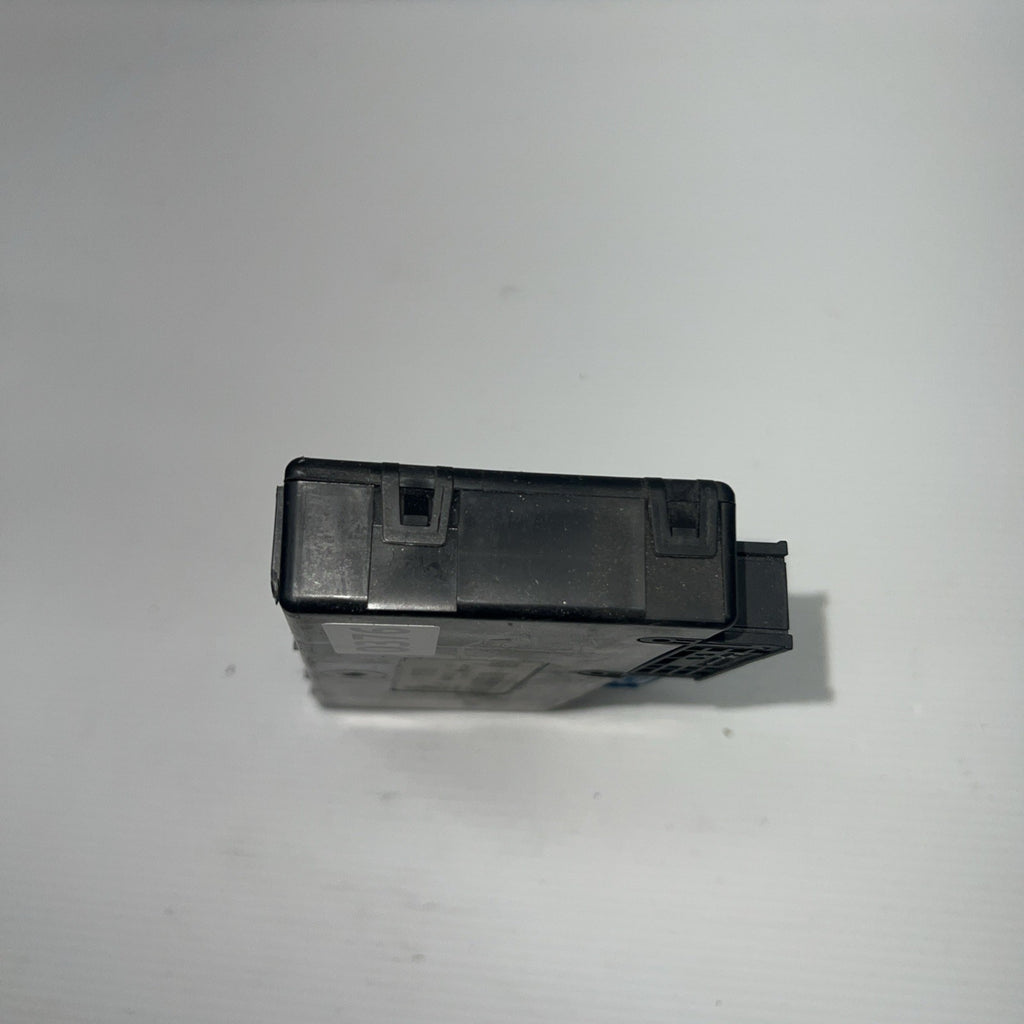 BMW 5 6 7  F01 F02 F06 F07 F10 F12 F13  CENTRAL GATEWAY CONTROL MODULE 2010-2017