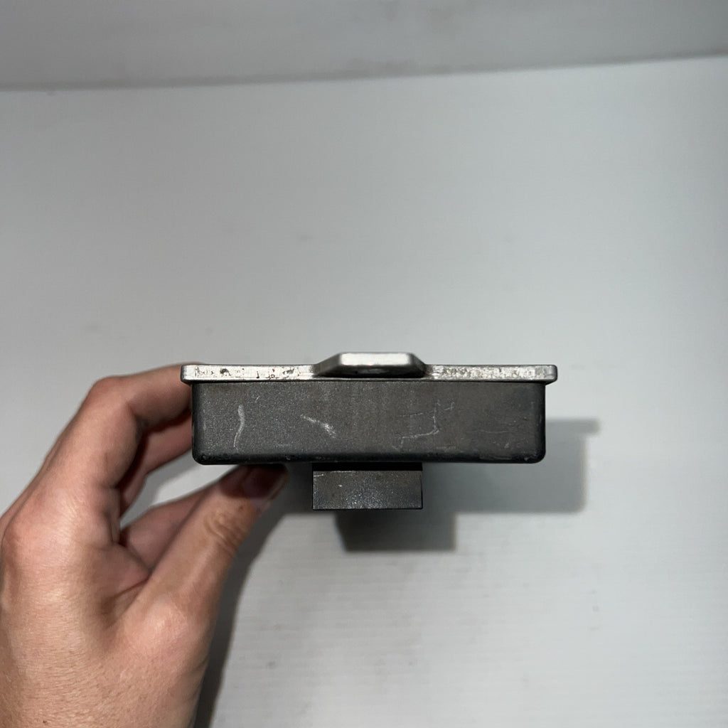 BMW E60 E61 E63 E70 E71 525i DYNAMIC DRIVE CONTROL MODULE OEM 6768383