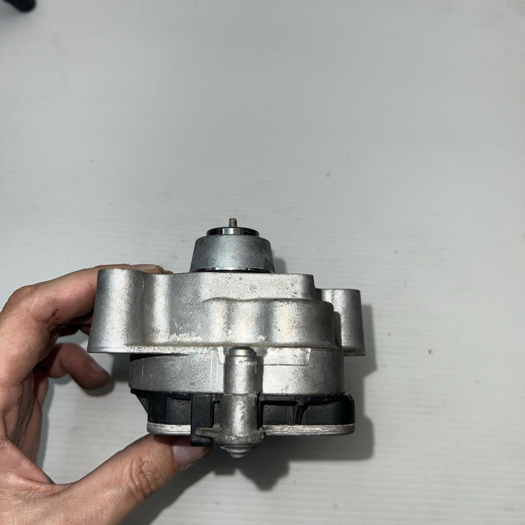 2012-2015 BMW X1 - Transfer CASE Motor / Module 7643762