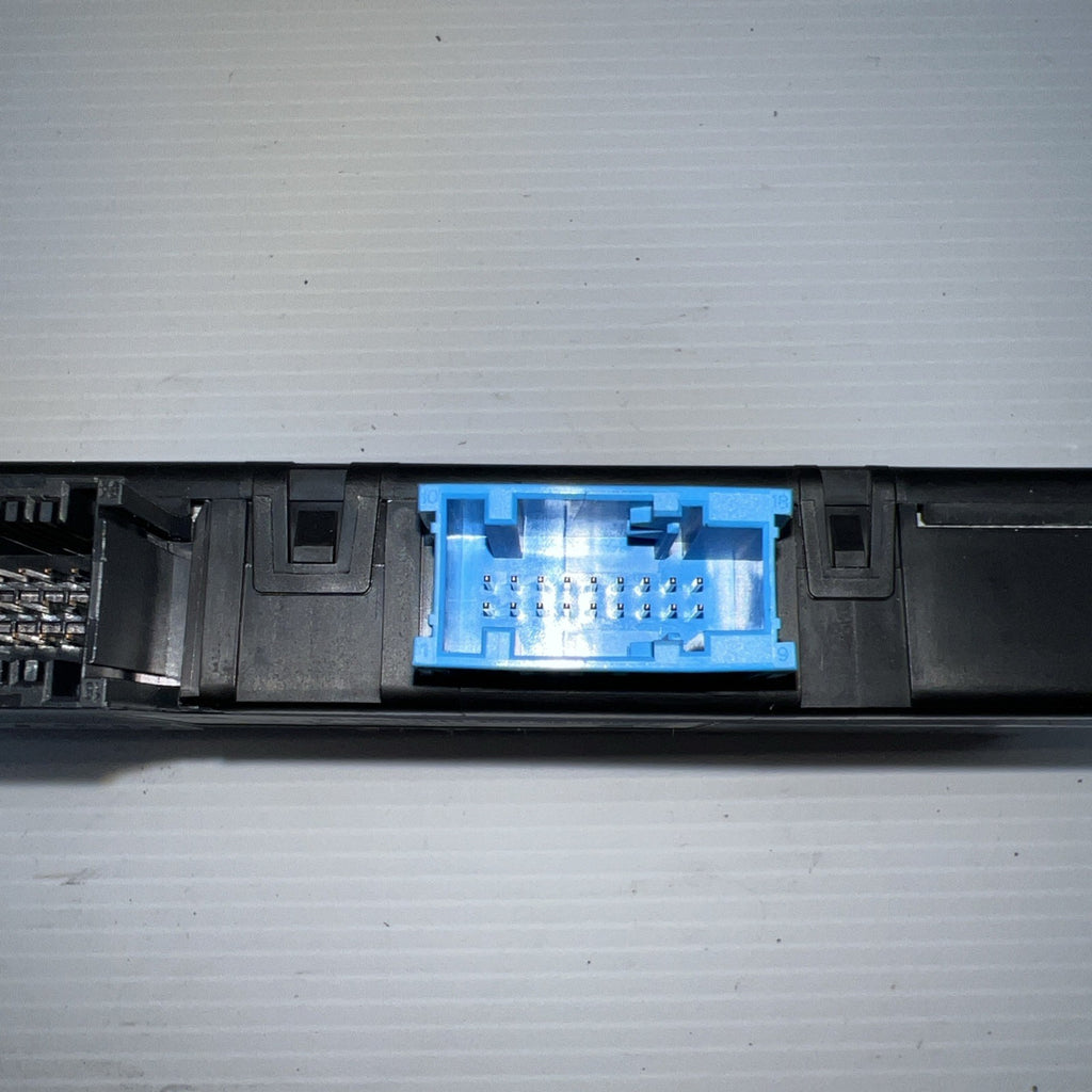 2010-2017 BMW 5 6 7  F01 F02 F06 F07 F10 F12 F13  CENTRAL GATEWAY CONTROL MODULE