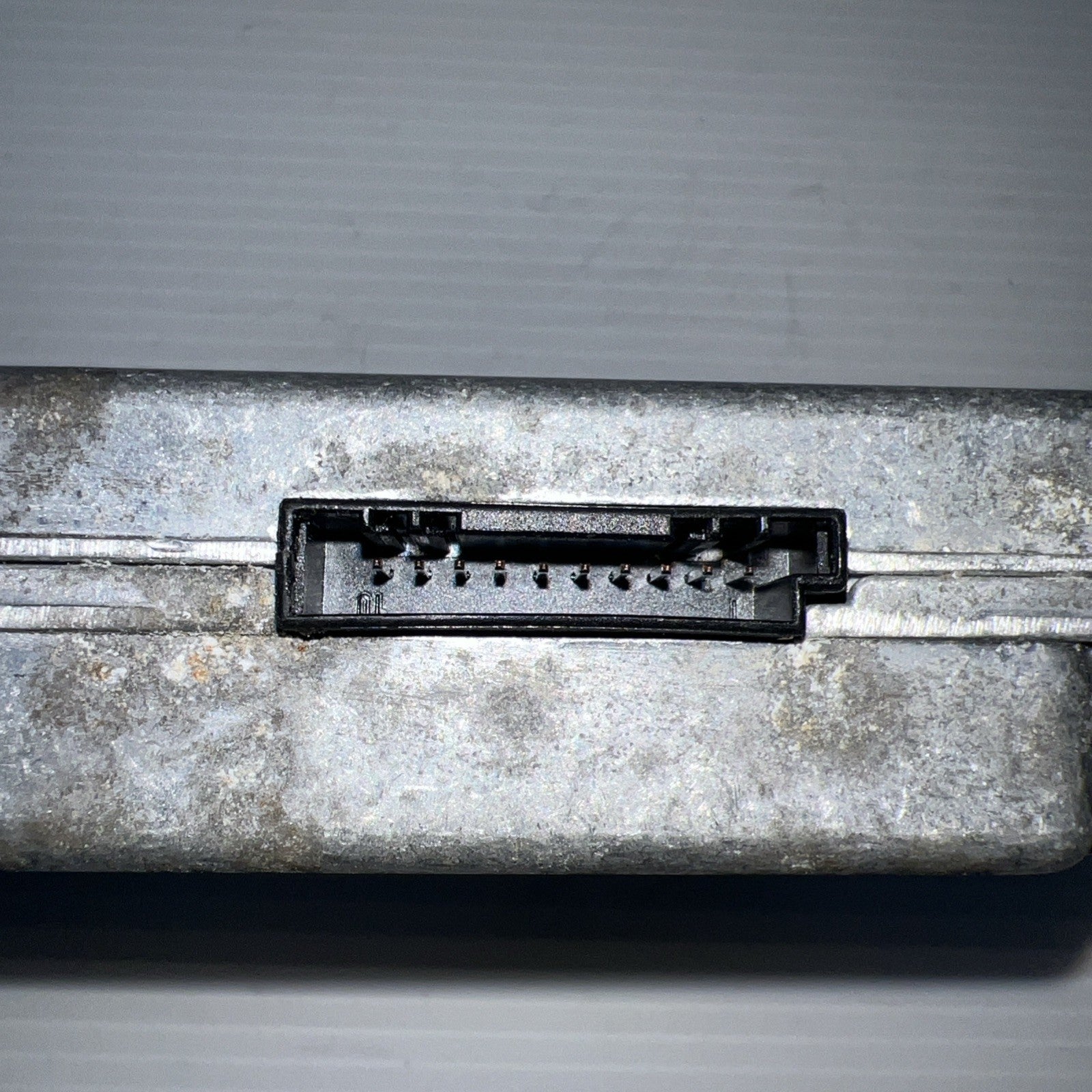 2011-2013 BMW F10 550Xi Top Rear View Camera Control Module 66.53-9282424-02 OEM