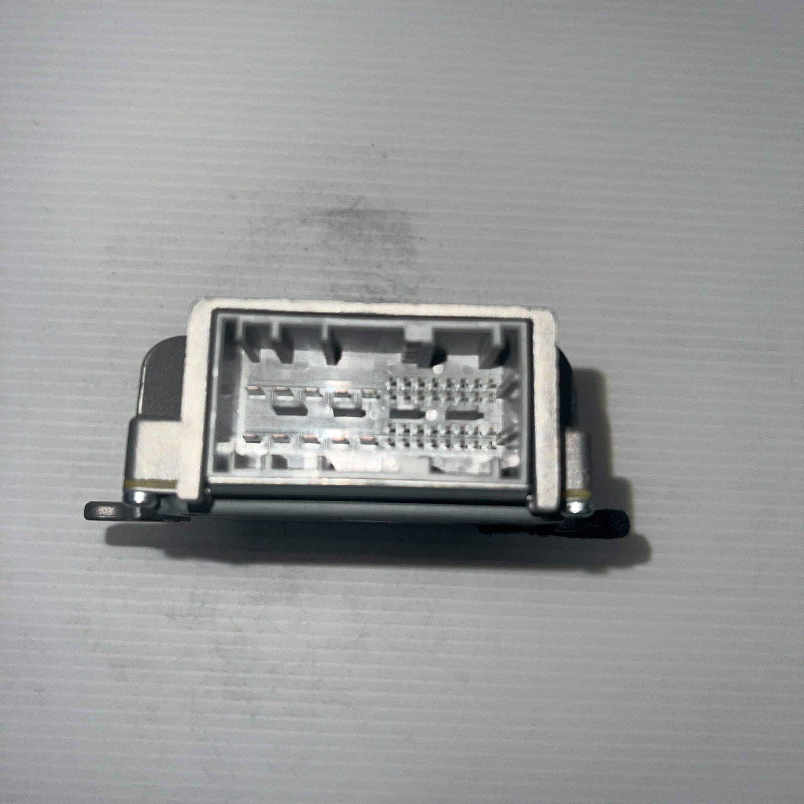 2011-2016 BMW F10 528i 535i 550i Harman Becker HS B101 AMP Amplifier 9352264 OEM