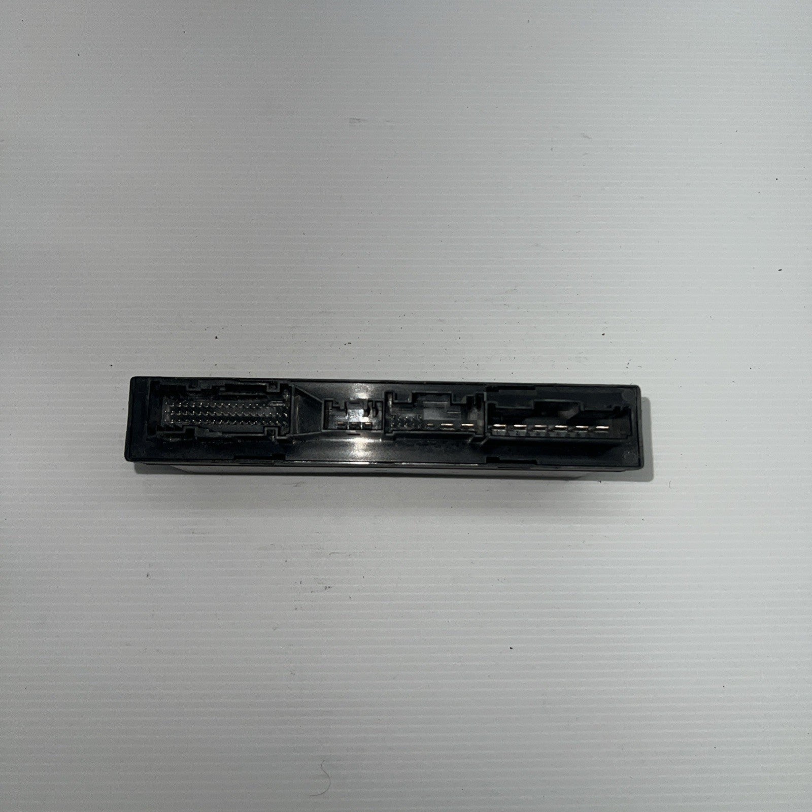 2009-2012 BMW 528I XDRIVE Body Control Module BCM 9176069 OEM .