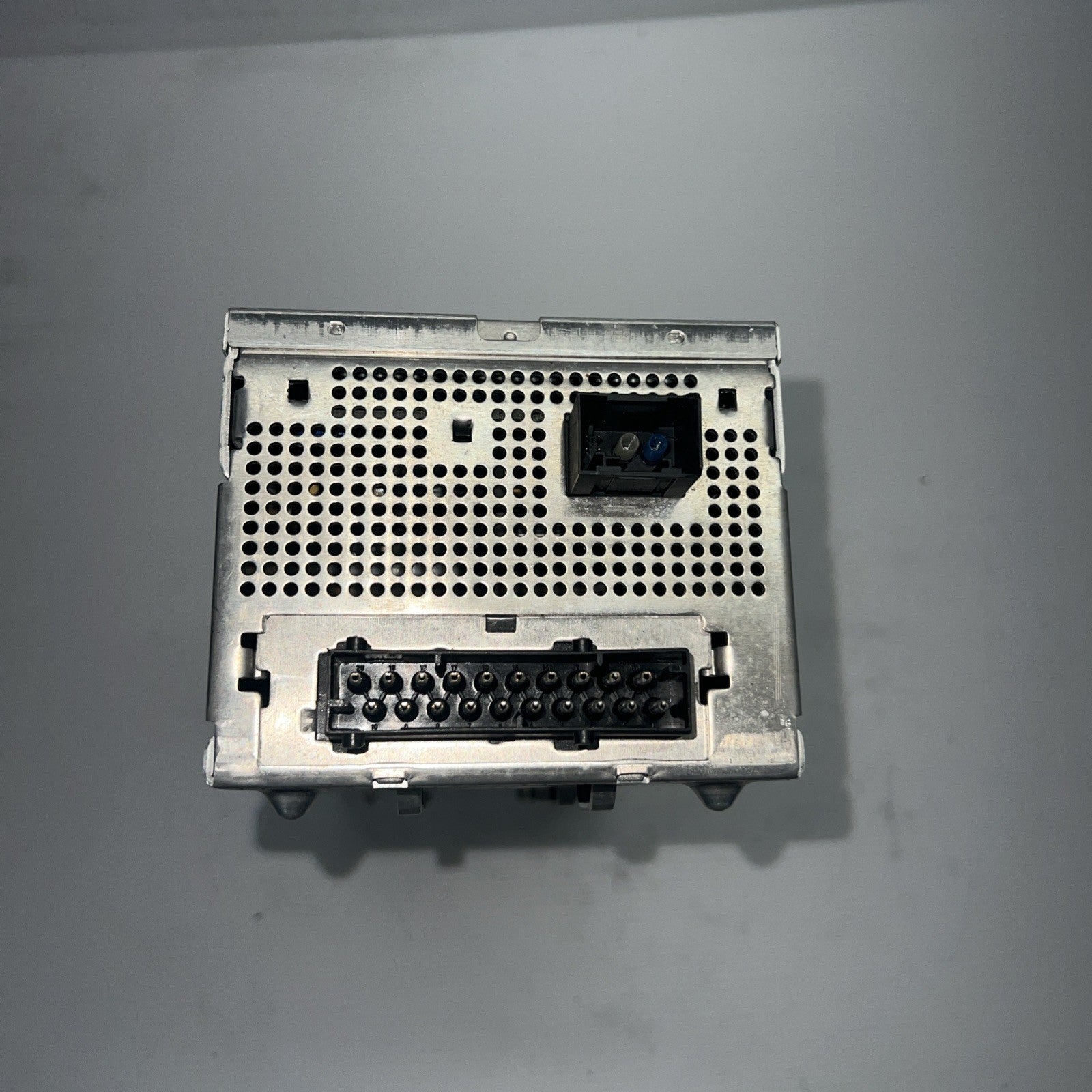 2006-2008 BMW 7 SERIES RADIO HIFI AMPLIFIER 6961389 OEM