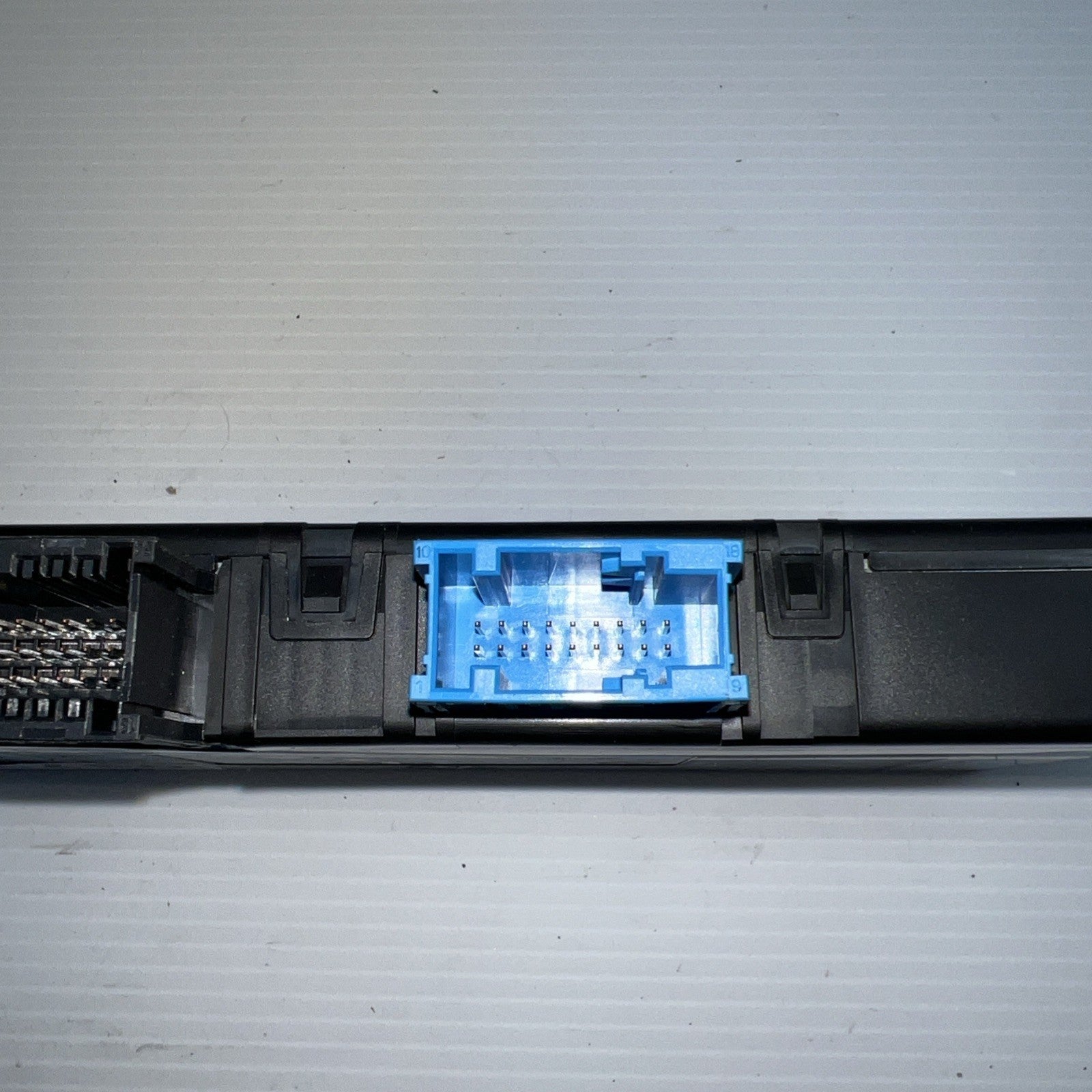 11-18 BMW X3 F25 X4 F26 CENTRAL GATEWAY CONTROL MODULE ECU 9380334 OEM