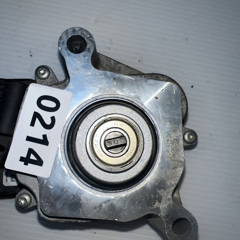 2012-2015 BMW X1 - Transfer CASE Motor / Module 8643153