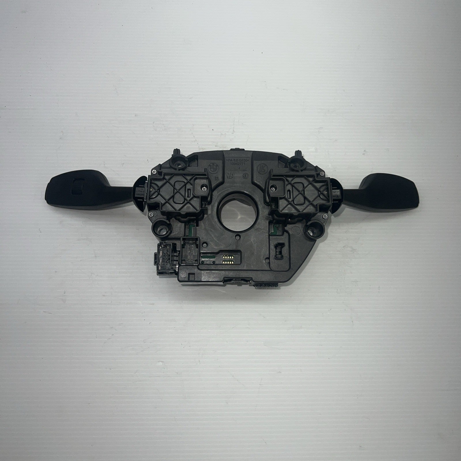 2017-2018 BMW X4 F26 STEERING RING MULTIFUNCTIONAL CONTROL SWITCH OEM