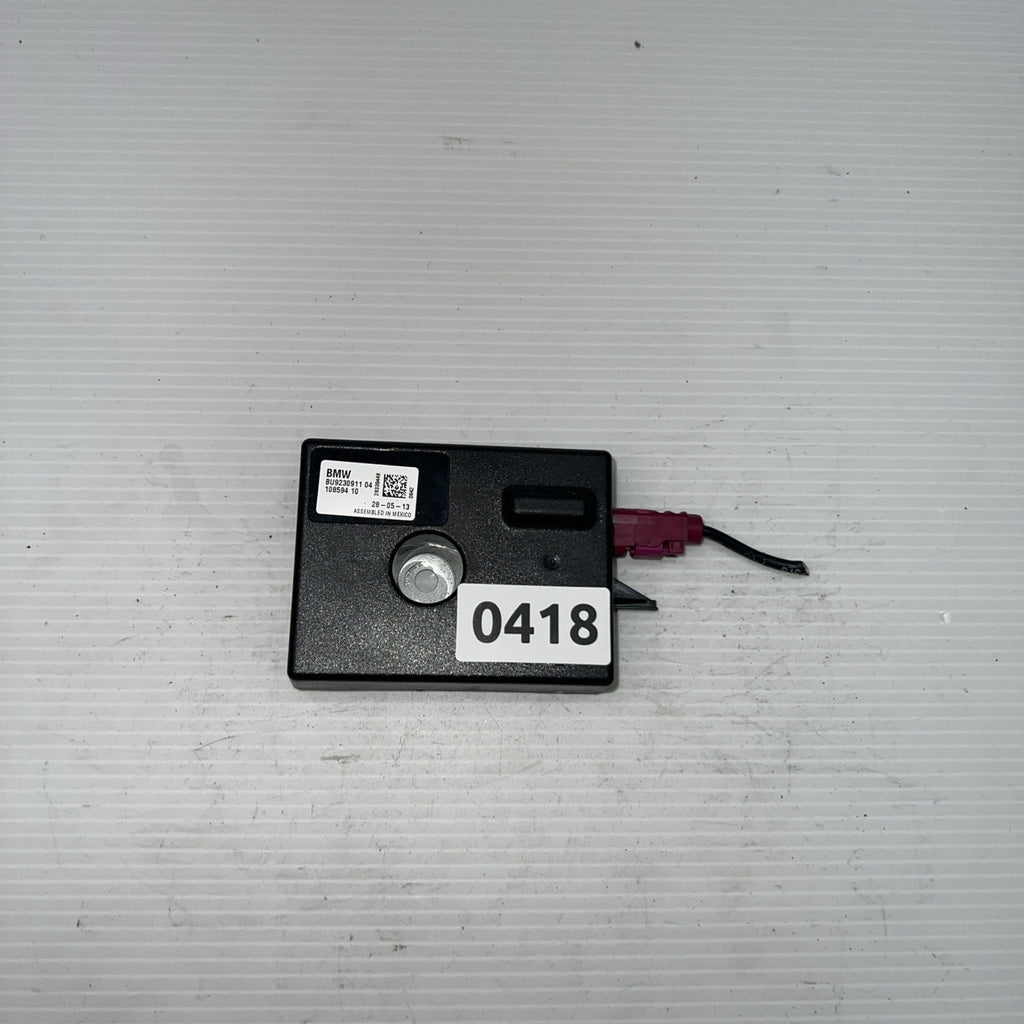 2014-2018 BMW X5 F15 AM FM Radio Antenna Amplifier Module Unit 108594 10 OEM
