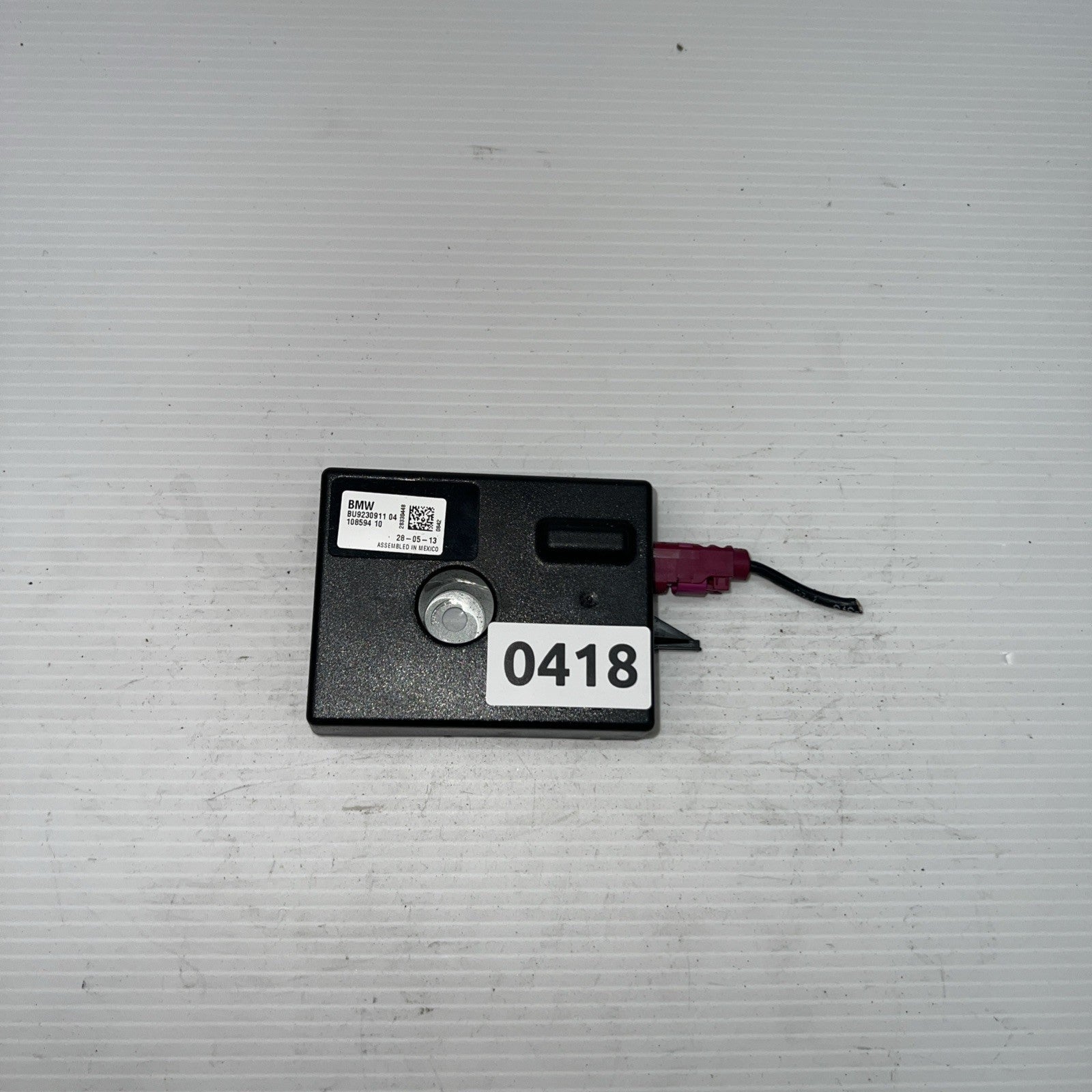 2014-2018 BMW X5 F15 AM FM Radio Antenna Amplifier Module Unit 108594 10 OEM