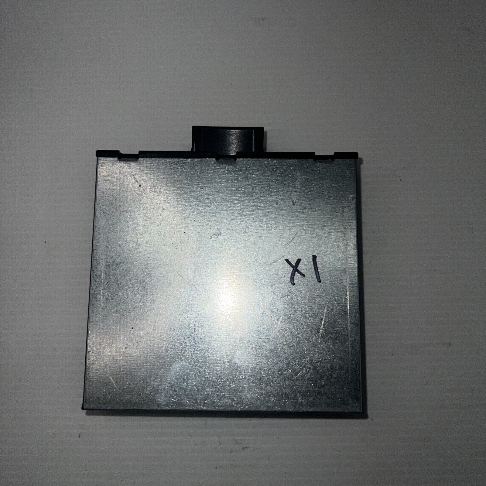 13-15 BMW X1 E84 VOLTAGE CONVERTER CONTROL MODULE OEM 9253208