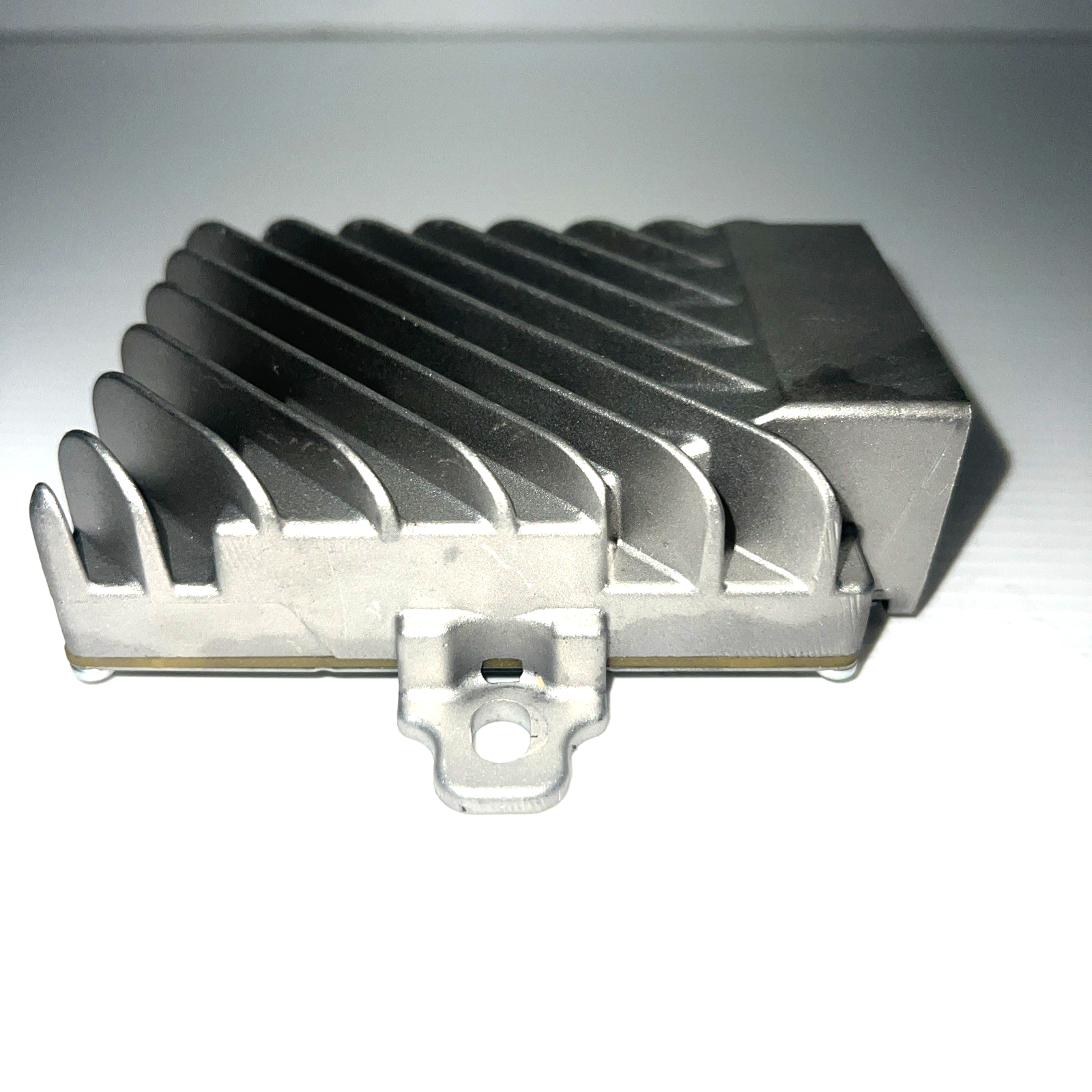 2011-2016 BMW F10 528i 535i 550i Harman Becker AMP Amplifier 932655501 OEM