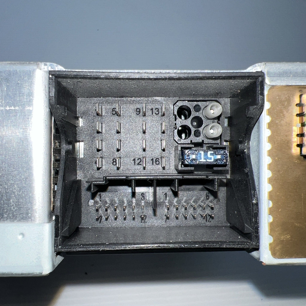 BMW E60 E61 5 series M-ASK AUDIO SYSTEM CONTROLLER CD PLAYER RADIO MASK 6955348