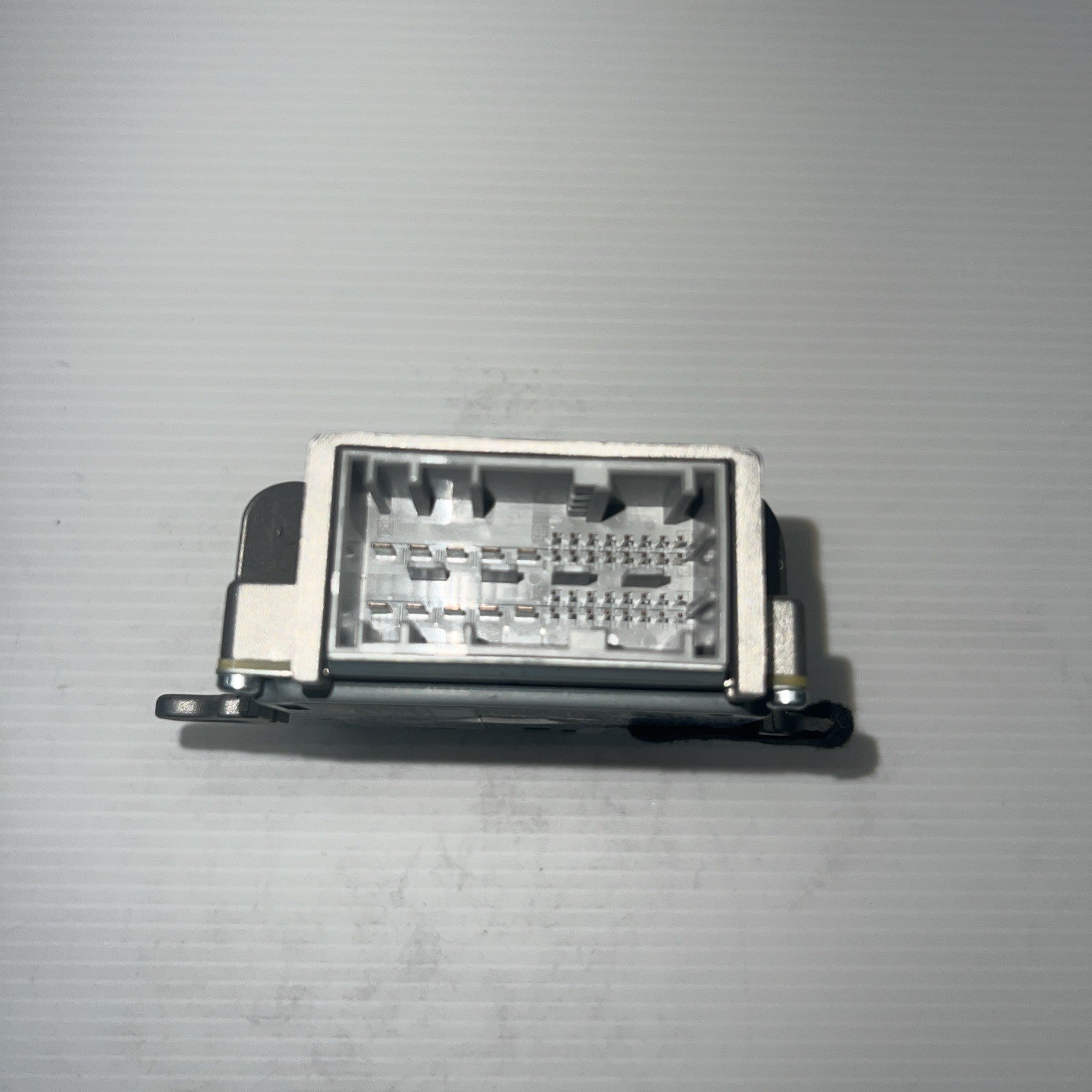 2011-2016 BMW F10 528i 535i 550i Harman Becker HS B101 AMP Amplifier 9352264 OEM