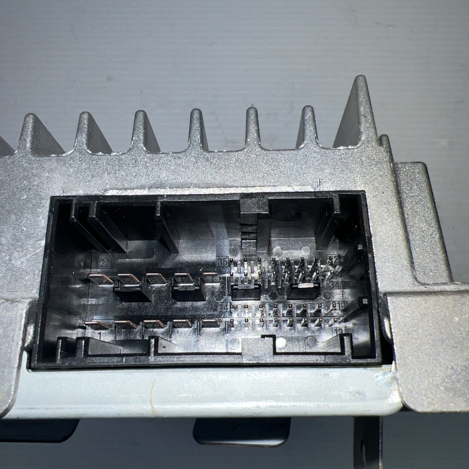 12-15 BMW 328 F30 Lear Hifi Audio System Amplifier OEM 9312447