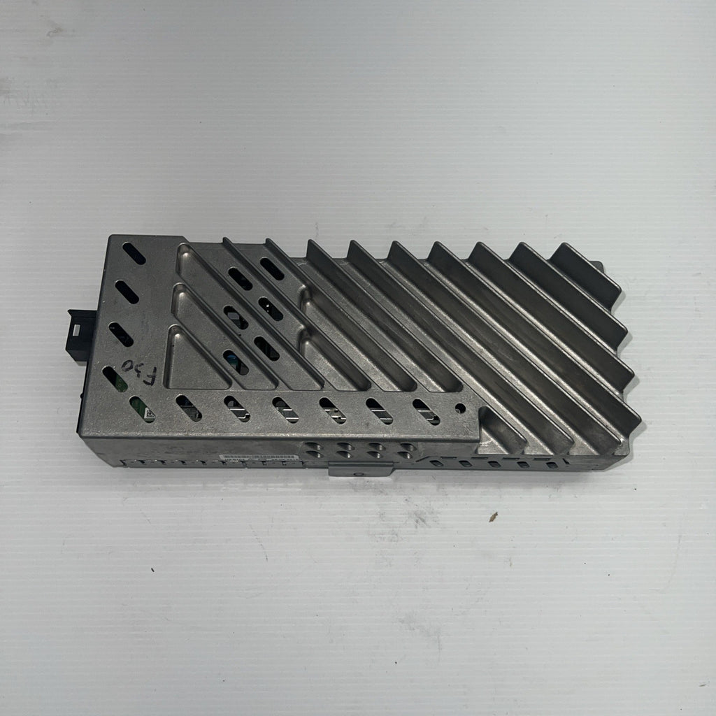 2013-2017 Bmw 335XI F30 F32 Harman Becker Amplifier  9292601