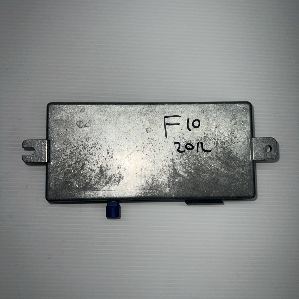 BMW F01 F06 F10 F30 Valeo Rear Backup View Camera Control Module Unit 90847903