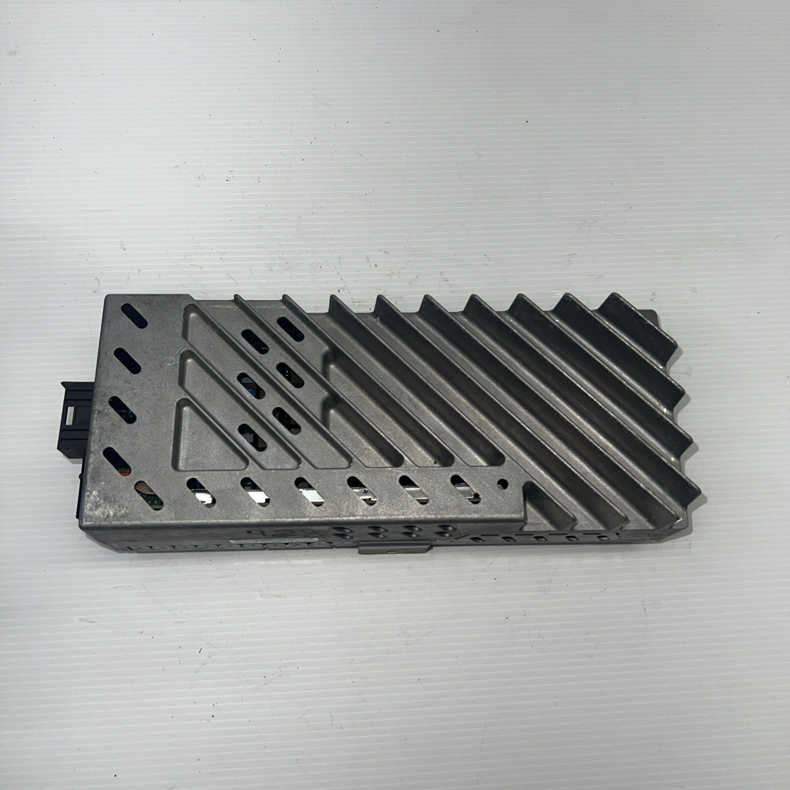 BMW Harman Kardon Amplifier OEM 9343815 F10 F13 F06 F15 F30 F31 F32 F33 F34 F36