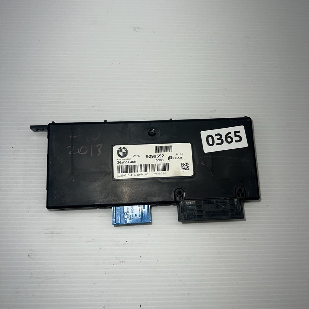 11-16 BMW F10 F11 5-SERIES CENTRAL GATEWAY CONTROL MODULE 9299592 OEM
