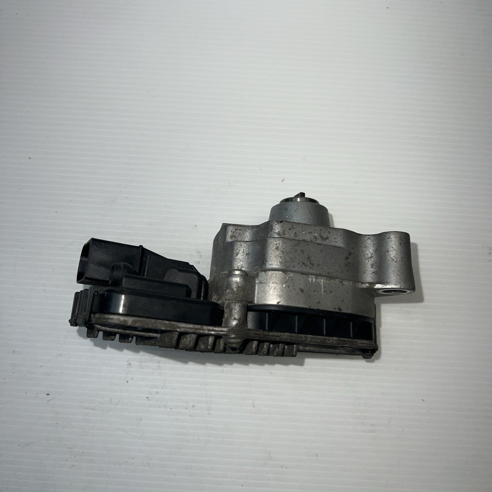 2012-2015 BMW X1 - Transfer CASE Motor / Module 7643762