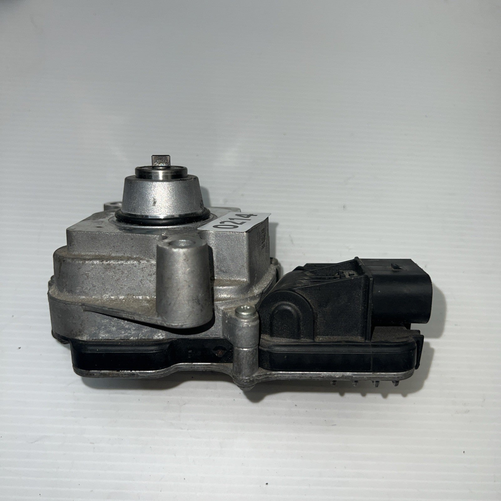 2012-2015 BMW X1 - Transfer CASE Motor / Module 8643153