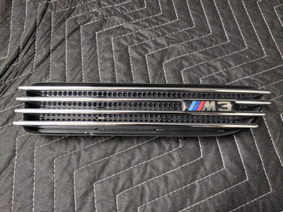 BMW E46 M3 Fender Grille Right Side 51132694608