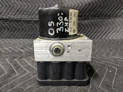 BMW E46 330 ABS Brake Pump Module 34516765452