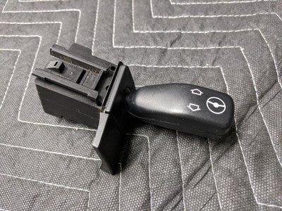 BMW E38/E39/E53 X5 Steering Column Adjuster Switch 61318373901